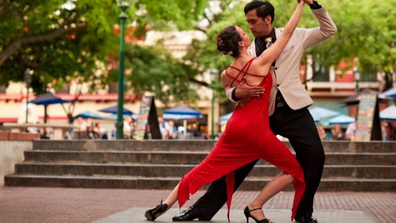 Tango dancing, Buenos Aires
